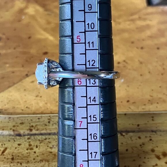 Natural Rainbow Moonstone Sterling Silver Ring Size 5.75 - Picture 8 of 9